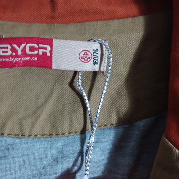 Small orange green tan canvas jacket - Picture 3 of 3